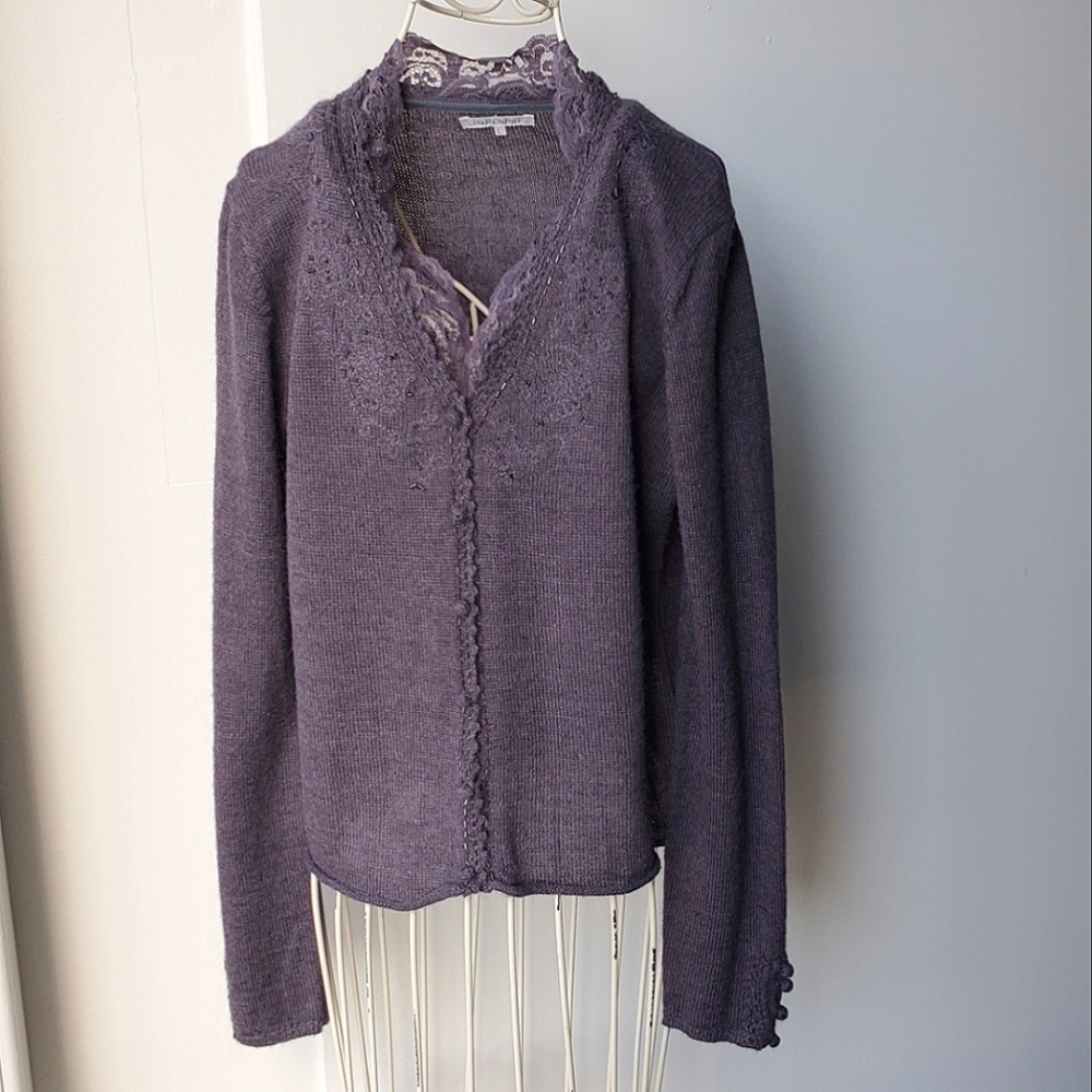 Armand Ventilo V-neck Button Sweater